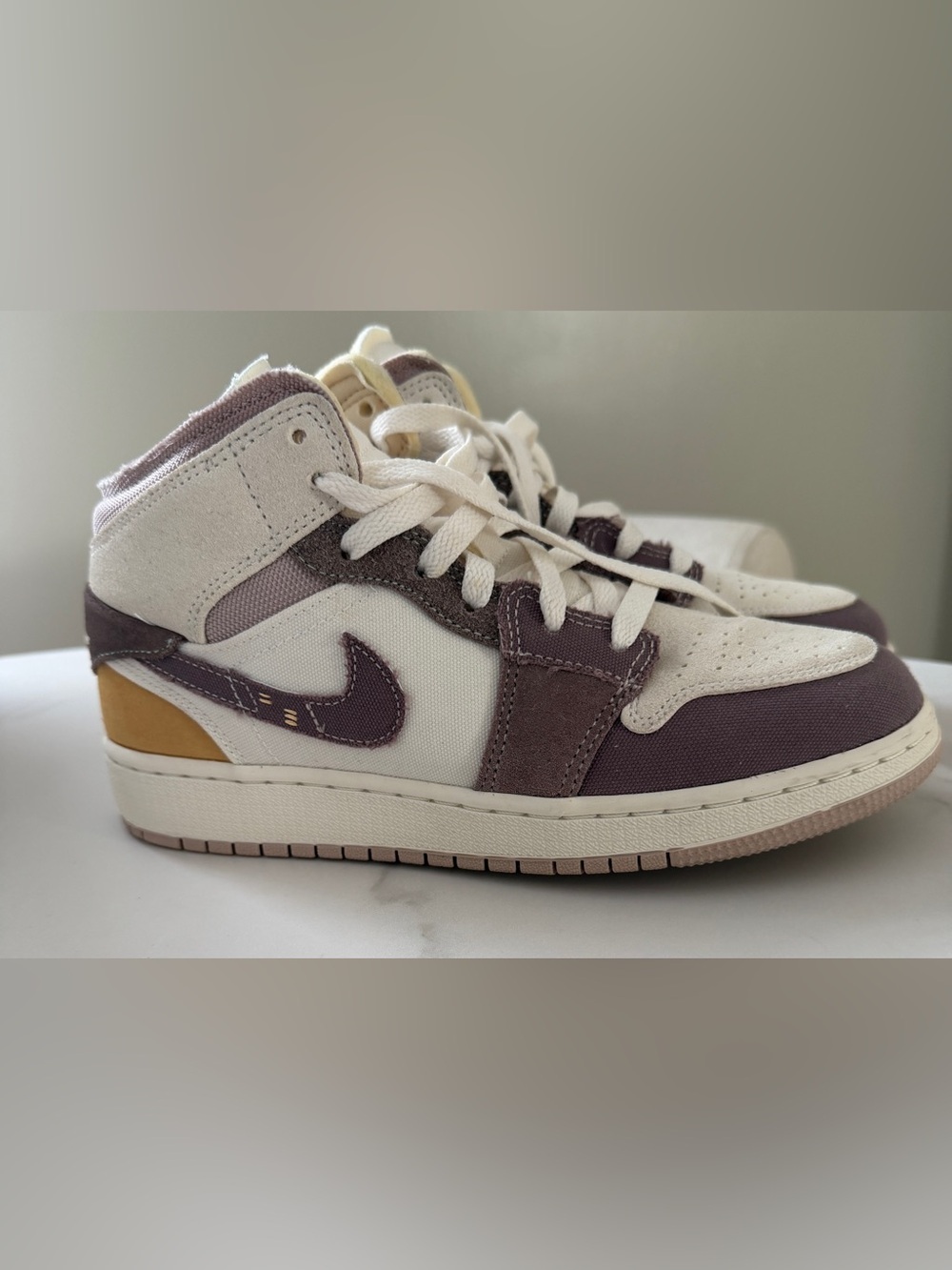 Air Jordan 1 Mid Se Craft Gs Inside Out Taupe Haze DZ4466-102 - Picture 3 of 12